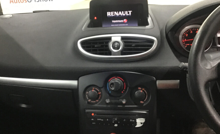 Renault Clio 1.2 TCe Dynamique 5dr